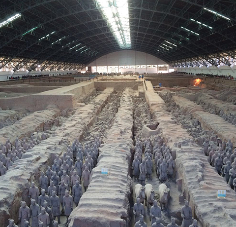 Les guerriers et les chevaux en terre cuite du premier empereur Qin
