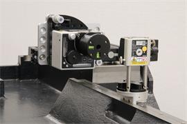 Système laser d’alignement XK10 sur le bloc moulé de la machine